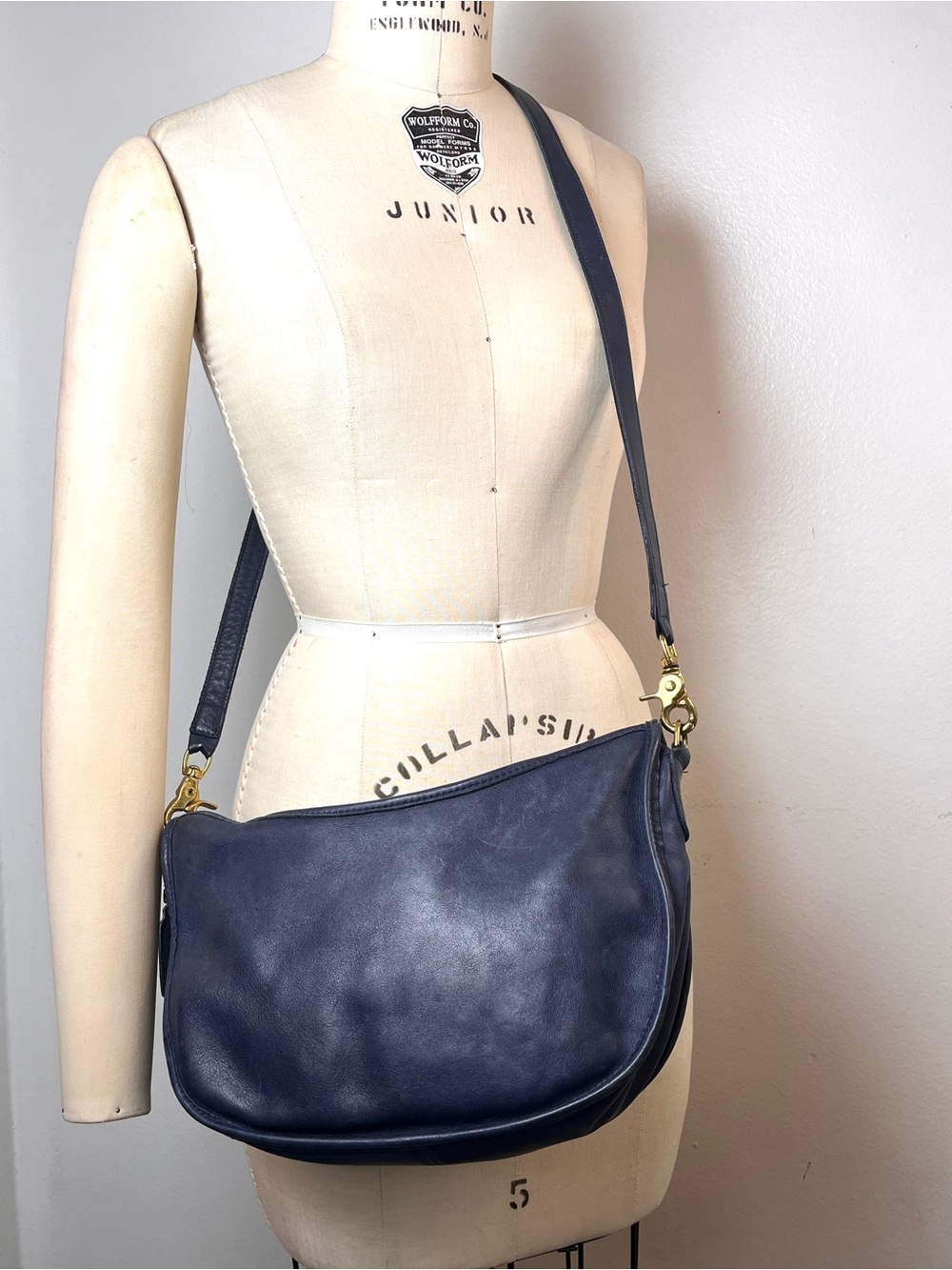 Vintage Coach Navy Leather Crossbody Shoulder Bag